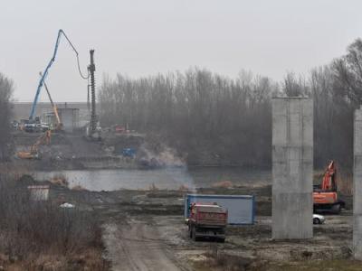 Az évvégéig elkészülhet egy új Duna-híd nem, nem Mohácsnál! – Szlovákia és Magyarország közt létesül új összeköttetés